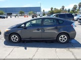 Toyota Prius Three JTDKN3DUXD1679462 снимка