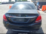 Mercedes-Benz C 300 55SWF4JB1JU252258 photo