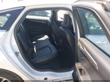 Ford Fusion Se 3FA6P0H90HR122481 снимка
