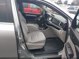 Toyota Highlander Le Plus V6 5TDZKRFH7FS061547 снимка