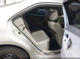 Toyota Camry Le 4T4BF3EK2BR208431 снимка