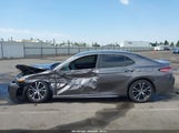 Toyota Camry Se 4T1B11HK4JU145033 fotografie
