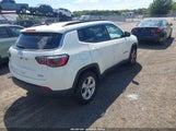 Jeep Compass Latitude 4X4 3C4NJDBBXJT433872 снимка