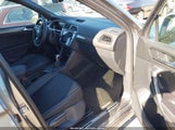 Volkswagen Tiguan 2.0T Se R-Line Black 3VVCB7AX8RM096550 снимка