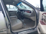 Lincoln Town Car Signature Limited 1LNHM82W95Y667483 снимка