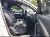 Audi Q3 2.0T Premium/2.0T Sport Premium WA1BCCFS2JR000082 снимка