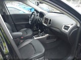 Jeep Compass Latitude 4X4 3C4NJDBB8KT629469 снимка