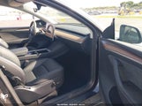 Tesla Model Y Long Range Dual Motor All-Wheel Drive 7SAYGAEE8RF114614 fotografie