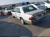 Mercedes-Benz 300 E WDBEA30D1GA260482 снимка