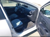 Toyota Prius C One JTDKDTB39F1087924 снимка
