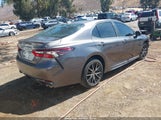 Toyota Camry Se 4T1T11AK2NU042715 photo