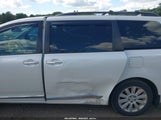 Toyota Sienna Limited 5TDDK3DC5BS018611 снимка