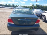 Toyota Camry Le 4T1BE32KX6U127684 photo