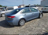 Toyota Corolla Le JTDEPRAE3LJ085852 снимка