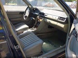 Mercedes-Benz 300 E WDBEA30D7JA621107 снимка