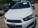 Chevrolet Sonic Lt Auto 1G1JC6SG9F4131544 снимка