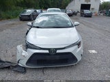 Toyota Corolla Le JTDEPMAE3NJ191675 снимка