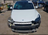 Tesla Model Y Long Range Dual Motor All-Wheel Drive 7SAYGDEE0RF066186 снимка