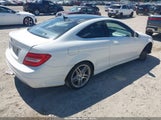 Mercedes-Benz C 250 WDDGJ4HB4DG025687 снимка