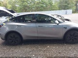 Tesla Model Y Long Range Dual Motor All-Wheel Drive 7SAYGDEE8SA352337 снимка