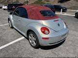 Volkswagen New Beetle 2.5L Blush Edition 3VWSF31Y09M411483 снимка