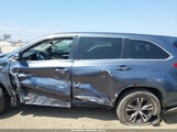 Toyota Highlander Le 5TDZARFH2JS035157 снимка
