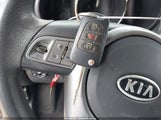 Kia Soul + KNDJT2A20B7234527 fotografie