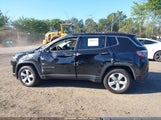 Jeep Compass Latitude 4X4 3C4NJDBBXMT537900 снимка