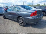 Volvo S60 2.5T YV1RH592972628228 снимка