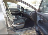 Nissan Rogue Sv 5N1AT2MV7FC813397 снимка