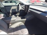 Tesla Model 3 Long Range Rear-Wheel Drive 5YJ3E1EA2SF951343 снимка