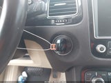 Volkswagen Touareg Vr6 Sport WVGEF9BP9GD005277 снимка