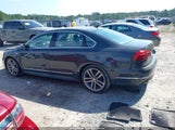 Volkswagen Passat 1.8T R-Line 1VWDT7A34HC035836 снимка