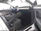 Tesla Model Y Long Range Dual Motor All-Wheel Drive 7SAYGDEE9NF561805 снимка