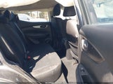 Nissan Rogue Sport S JN1BJ1CR3JW290029 fotografie