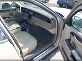 Lincoln Town Car Cartier 1LNHM83WX3Y643298 photo