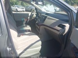 Toyota Sienna Xle V6 5TDYK3DC8BS073331 снимка