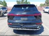 Audi E-Tron Premium Plus WA1LABGE5KB021077 fotografie