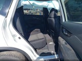 Nissan Rogue Sv 5N1AT2MV0JC797410 снимка
