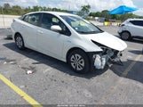 Toyota Prius Two JTDKBRFU6H3054530 снимка