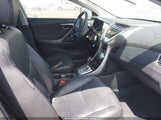 Hyundai Elantra Limited (Ulsan Plant) KMHDH4AE1CU476018 photo