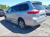Toyota Sienna Le 8 Passenger 5TDKZ3DC7HS826423 снимка