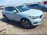 Volvo Xc40 T5 Momentum YV4162UK4K2068851 photo