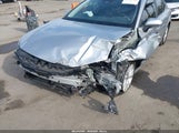 Toyota Camry Le 4T1DAACK6SU005843 снимка