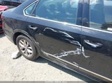 Volkswagen Passat 1.8T S 1VWAT7A32HC009402 снимка