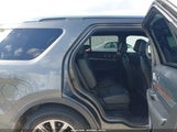 Ford Explorer Limited 1FM5K7F82GGB39355 fotografie