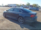 Volkswagen Passat 1.8T R-Line 1VWDT7A35HC084947 снимка