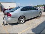Volkswagen Passat 1.8T S 1VWAT7A31HC041967 снимка