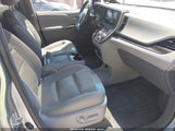Toyota Sienna Xle Premium 8 Passenger 5TDYK3DC3FS654421 fotografie