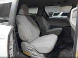 Toyota Sienna Le V6 5TDKK3DC1BS110368 снимка